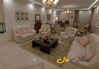 جردن(سایه)۱۴۰متر حیاط اختصاصی تک واحد ۲ پارکینگ
