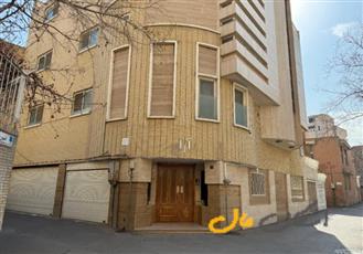 فروش آپارتمان 172 متری باغ دریاچه 