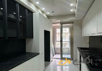 ۱۳۵متر نیاوران/ با ۲۰ متر سوئیت مجزا/ زیر زیر فی