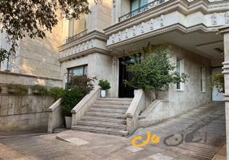 نیاوران ۱۴۶ متر / دید تهران